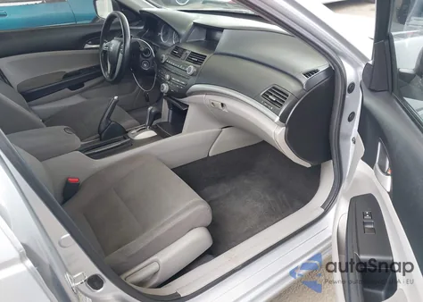 2011 Honda Accord 2.4 Lx z USA, uszkodzony, nr VIN 1HGCP2F33BA138328